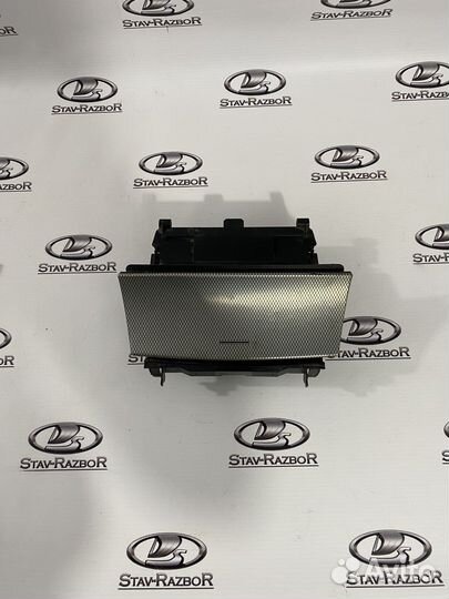 Пепельница Mercedes w203 под карбон