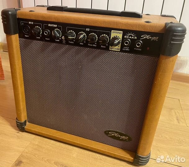 Гитарный комбоусилитель Stagg 20 AA R