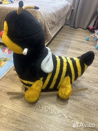 Детская игрушка качалка