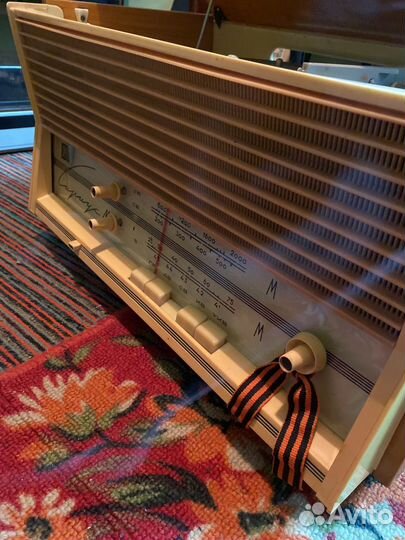 Радиола веф