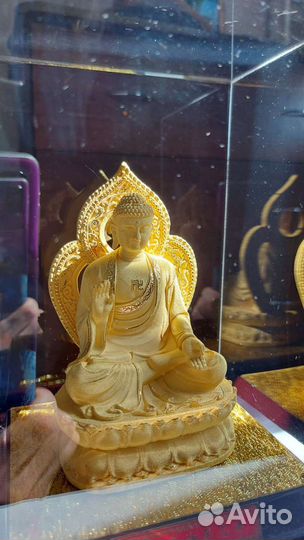 Статуэтка будды