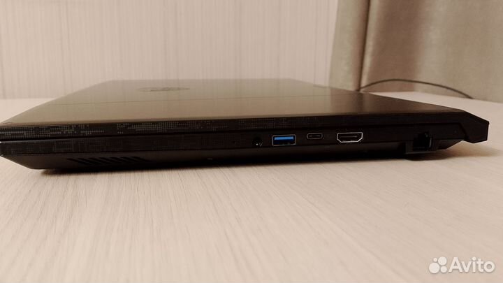 MSI Katana GF76 B12UCR-821XRU