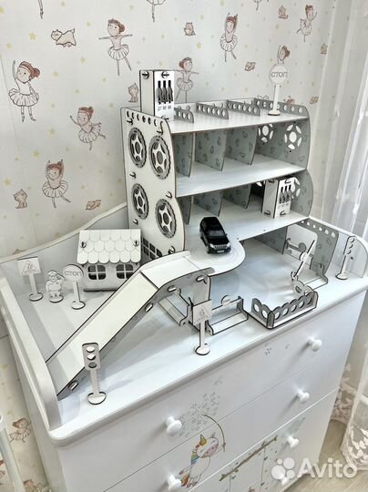 Парковка гараж для машинок