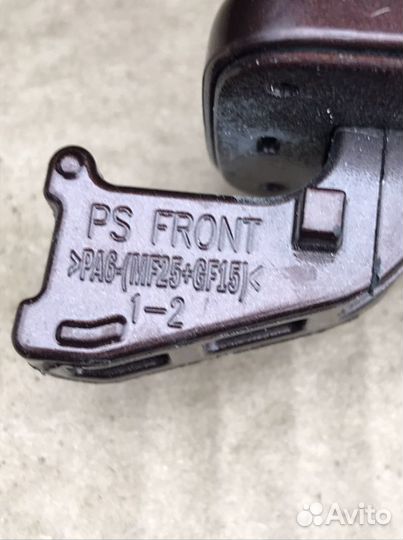 Ручка передняя правая Kia Rio