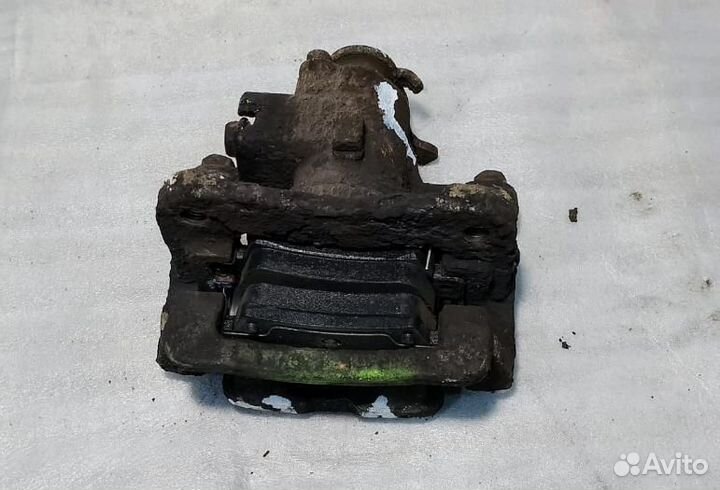 Суппорт тормозной задний левый 2006-2012 Honda Civ