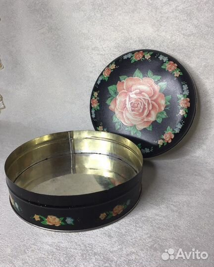 Жестяная банка 1950 годы