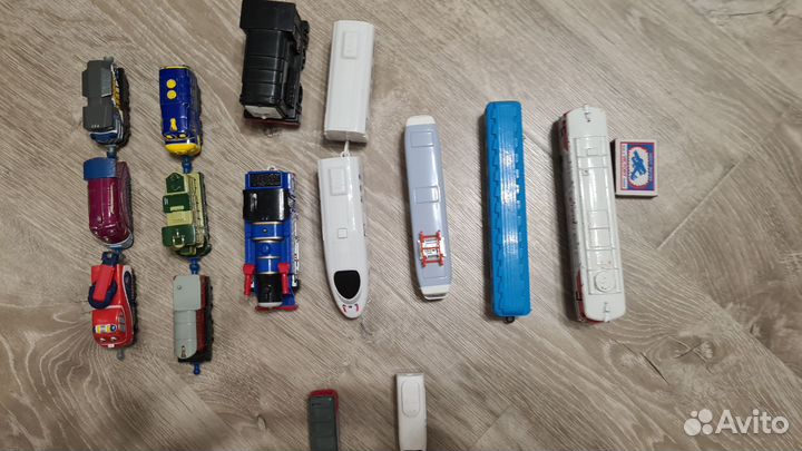 Игрушки поезда
