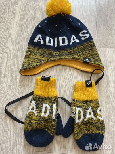 Шапка и варежки Adidas