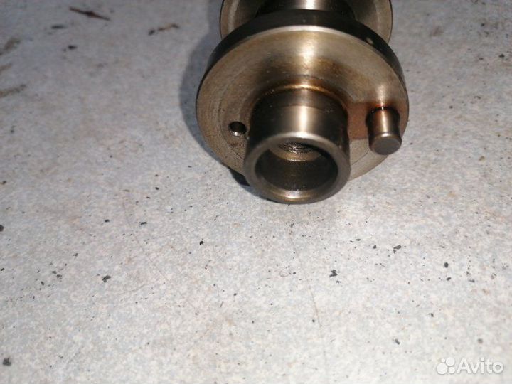 Распредвал впускной правый Nissan Teana J32 VQ25DE