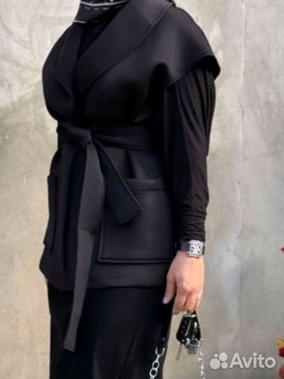 Безрукавка женская