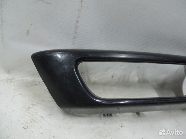 Рамка противотуманной фары левая Land Rover Range