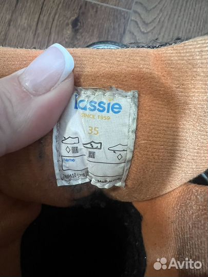 Продам зимние ботинки детские