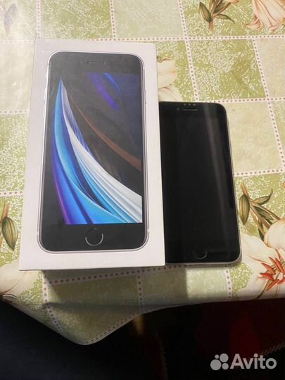 iPhone SE (2020), 64 ГБ