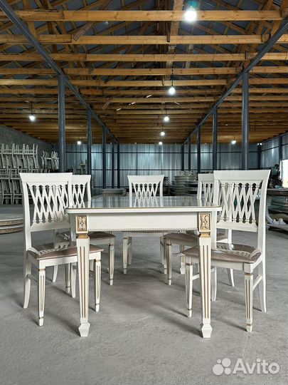 Столы и стулья 