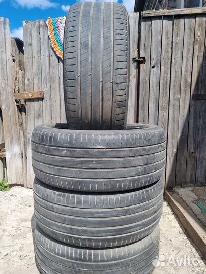 Michelin Latitude Sport 3 255/45 R20