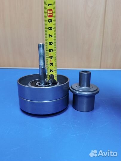 Ролик паразитный JCB 320/08921