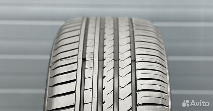 Winrun R330 285/35 R22 106W