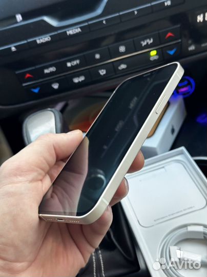 iPhone 12, 128 ГБ