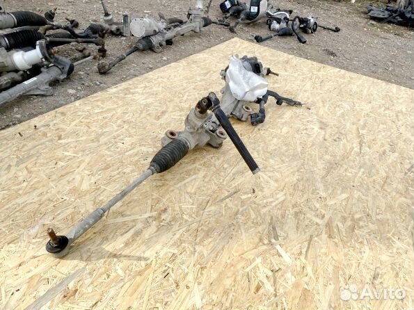 Рулевая рейка toyota RAV4 XA50
