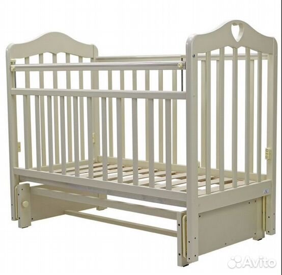 Детская кроватка с маятником и ящиком