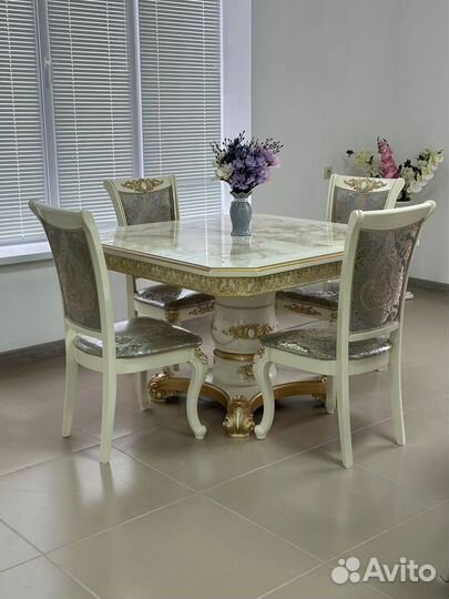 Стол и Стулья