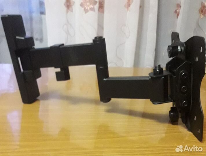 Продам кронштейн для тв dexp