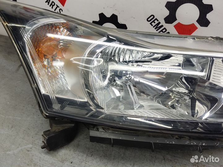 Фара передняя правая chevrolet cruze