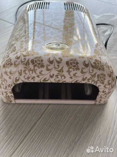 Лампа для ногтей planet nails