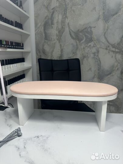 Подставка под руки клиента