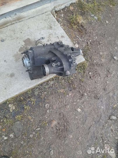 Коробка передач раздаточная на Mitsubishi Pajero