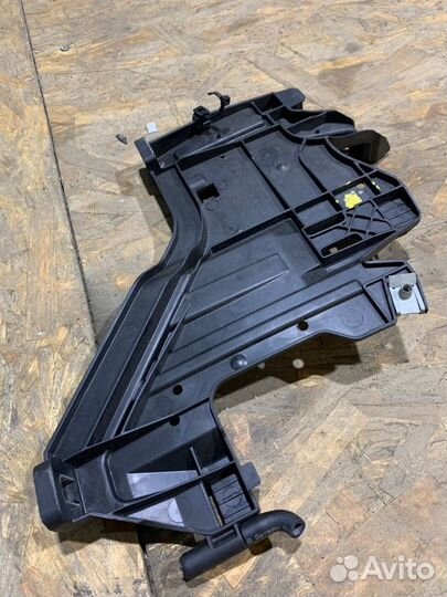 Площадка под фару Audi A4 B8 2007-2011