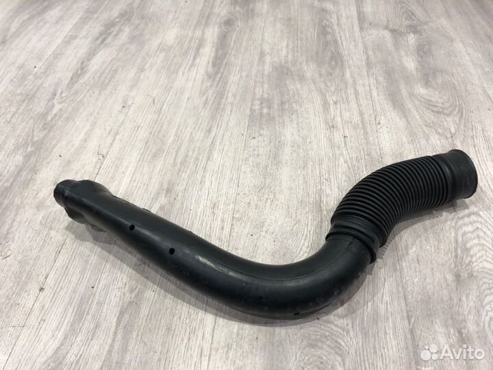 Патрубок воздушного фильтра Renault Logan K7JA710