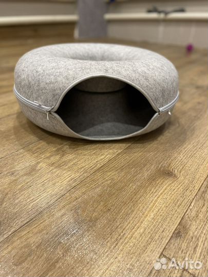 Лежанка-домик для кошек и собак