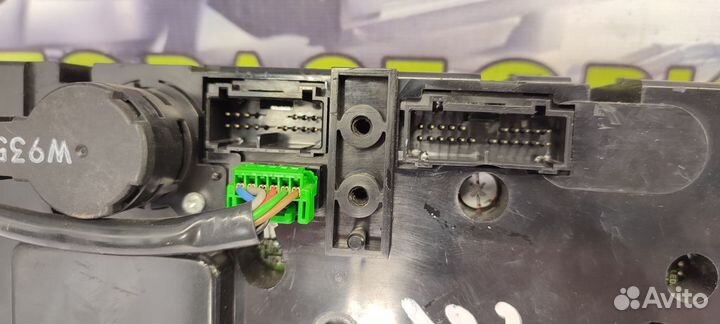 Блок управления климатом Volvo S80