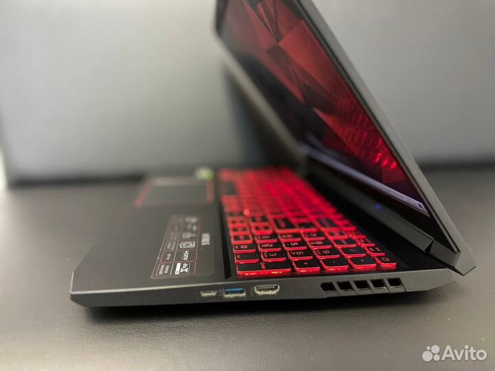 Acer Nitro 5 Ryzen 5/ GTX1650Ti/ 16GB/ 512SSD/ 144