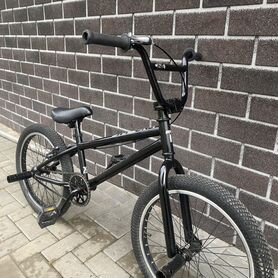 Трюковой велосипед BMX