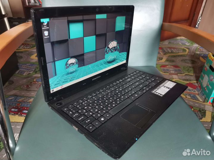 Acer Е529, Intel Core i3, SSD128
