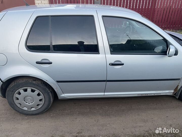 Volkswagen Golf 1.6 AT, 1999, 169 086 км