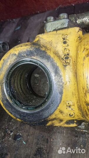 Гидроцилиндр на Liebherr 944