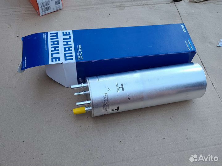 Топливный фильтр Volkswagen Audi 7H0127401