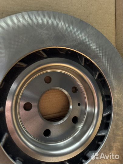 Тормозные диски Porsche MacanS 95B615302/95B615301