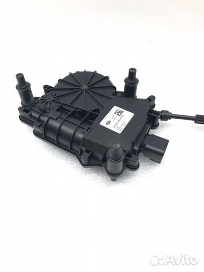 Доводчик двери передний правый Land Rover Range