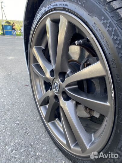 Комплект летних колес R18 Lexus оригинал