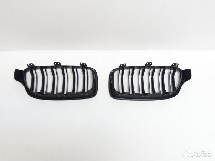 Решетка радиатора BMW 3 F30, F31 (11-19) grbm50