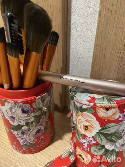 Набор кистей для макияжа