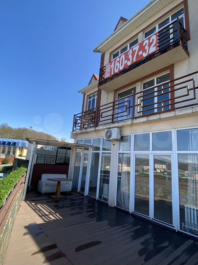 3-к. квартира, 68 м², 1/3 эт.