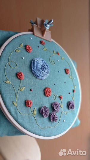 Вышивка гладью и люневильским крючком