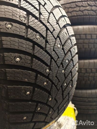 Pirelli Scorpion Ice Zero 2 315/30 R22 107H