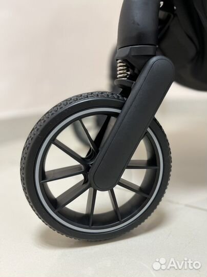 Прогулочная коляска carrello delta