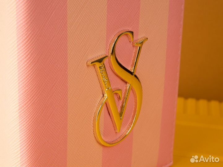 Женская обложка на паспорт